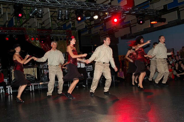 min 2005 11 12 fous swing 074